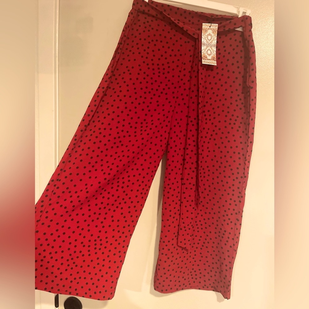 NWT Belted Berry Polka Dots Culottes Pants Size 6/M